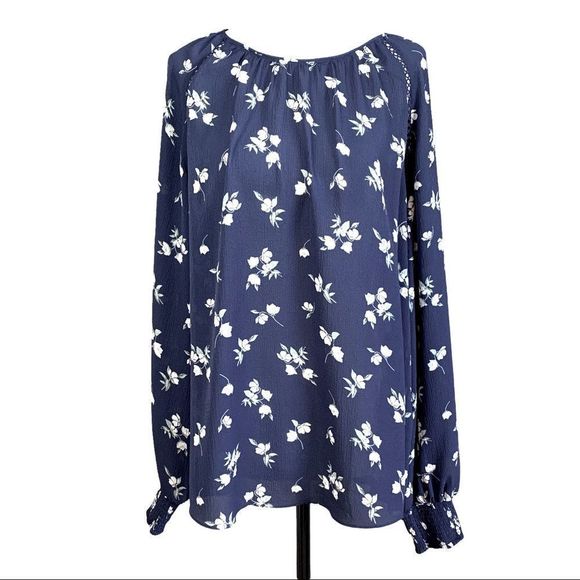 RW&CO. Tops - RW&CO Long Sleeve Floral Blouse